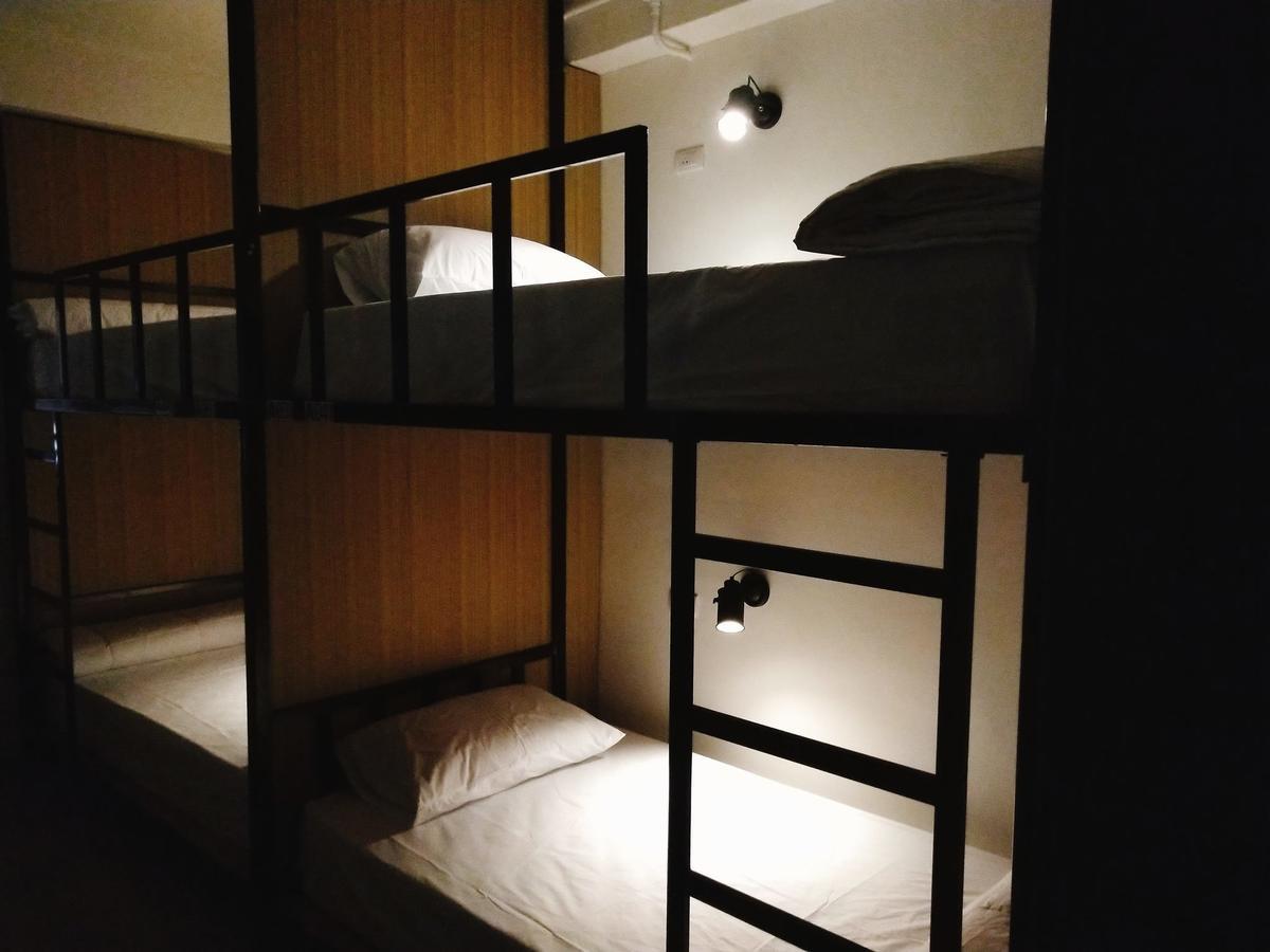 Cha Cha Cha Hostel *